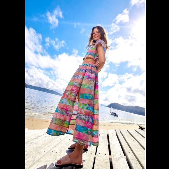 Free People In Bloom Set - Picture 2 of 7